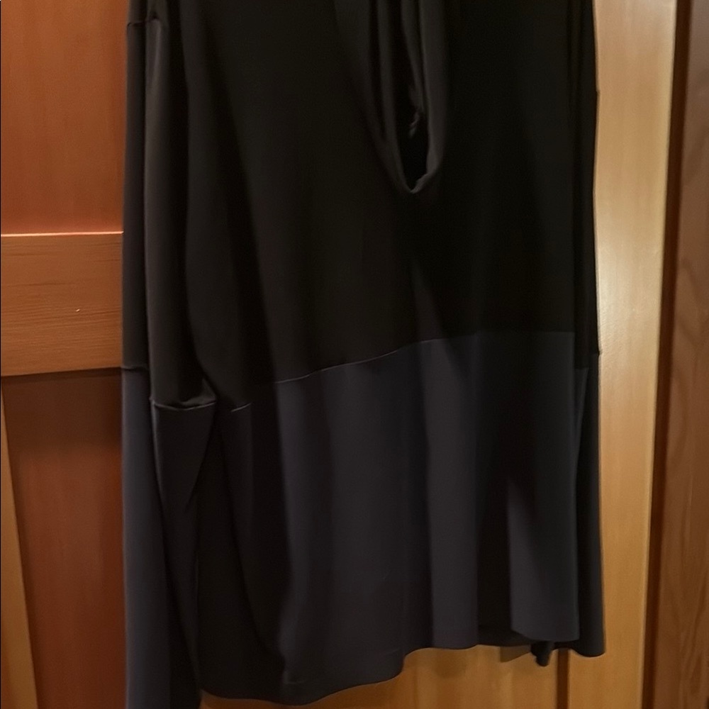 🖤💙 Norma Kamali Cowl Neck Color Block Top – Size L (40) - Picture 4 of 10
